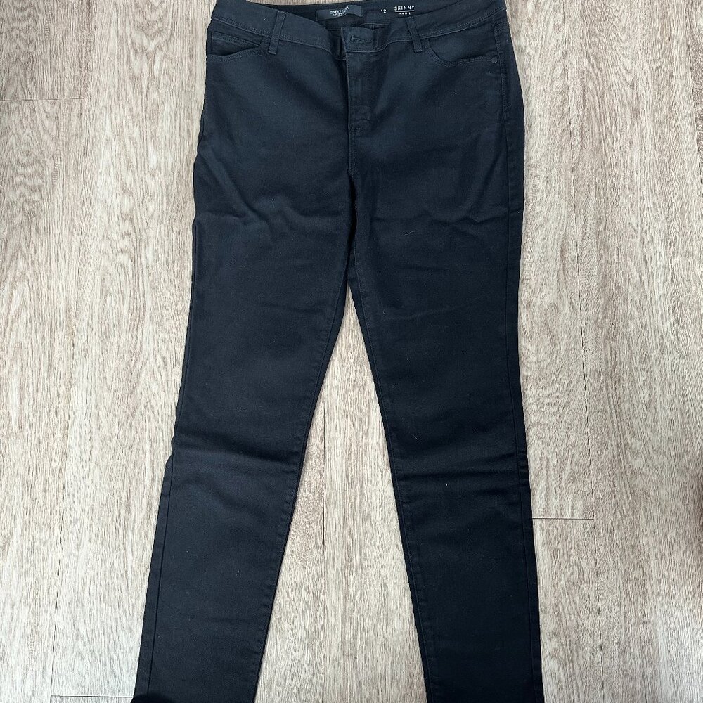 Skinny Mid-Rise Jeans by Simply Vera - Black